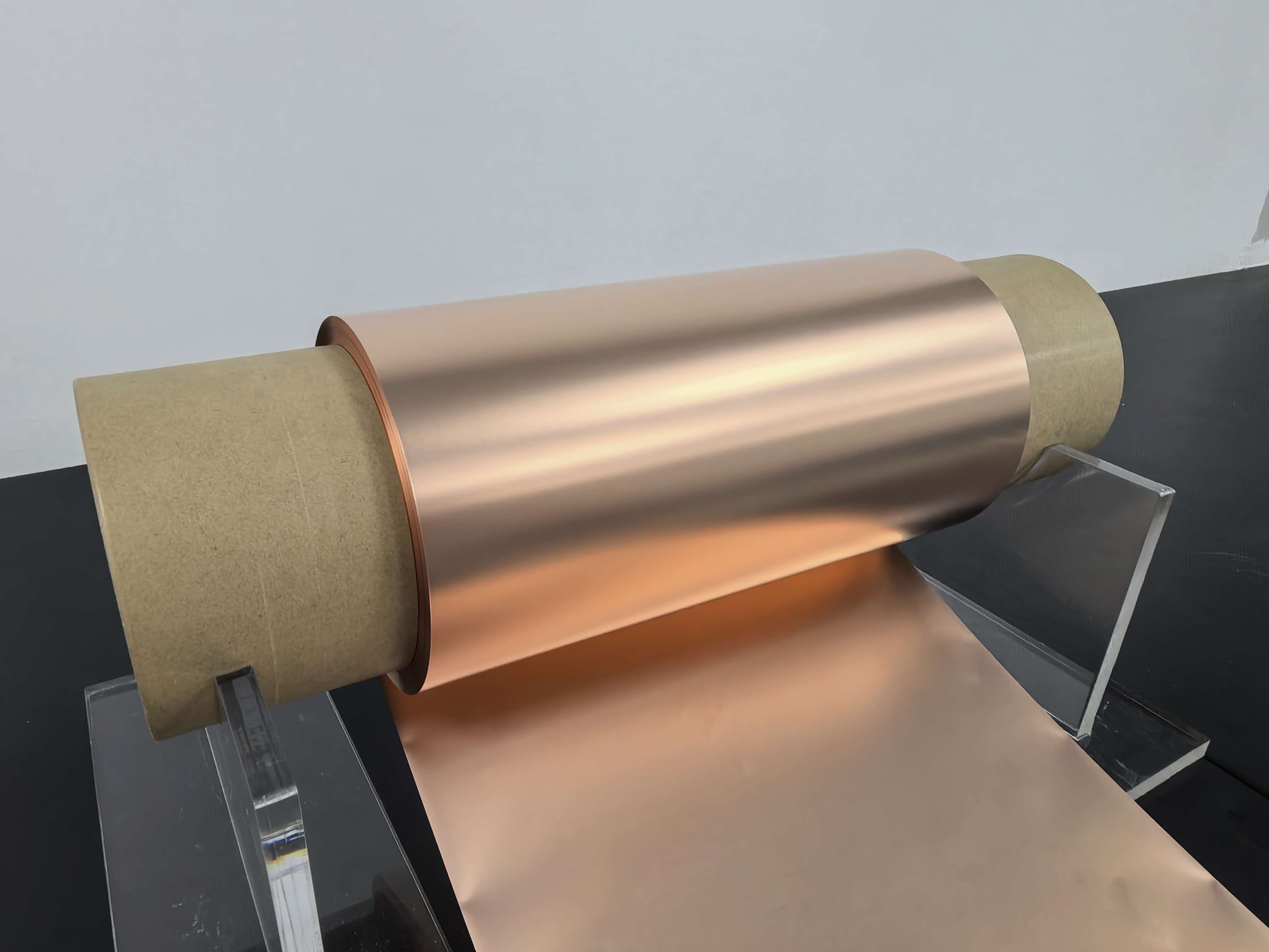 double-shiny Li-ion ED copper foil（4.5um）